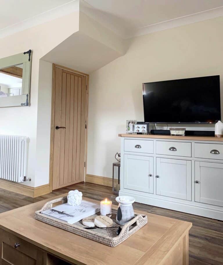 The Mid-century Match Wooden Door Inspirations