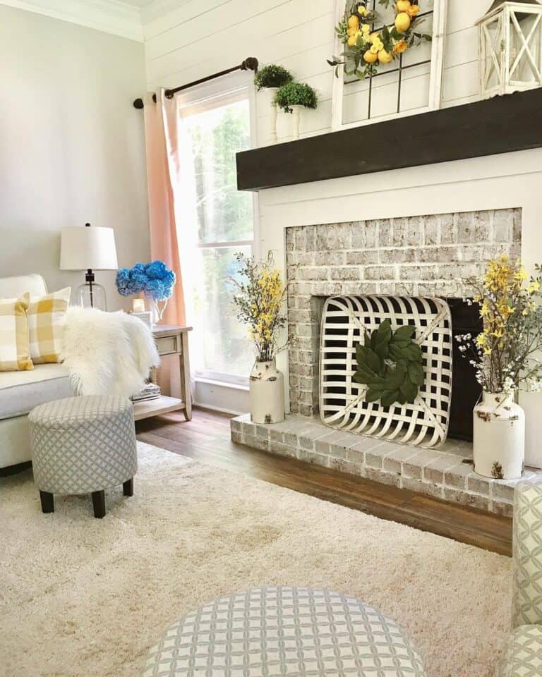 Cozy Modern Farmhouse Living Room With Yellow Décor