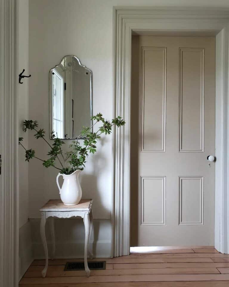 Vintage Décor Decorates a Corner
