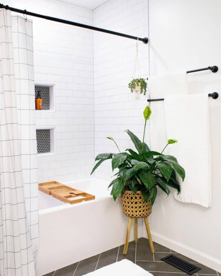 Contrasting Black and White Tile Design