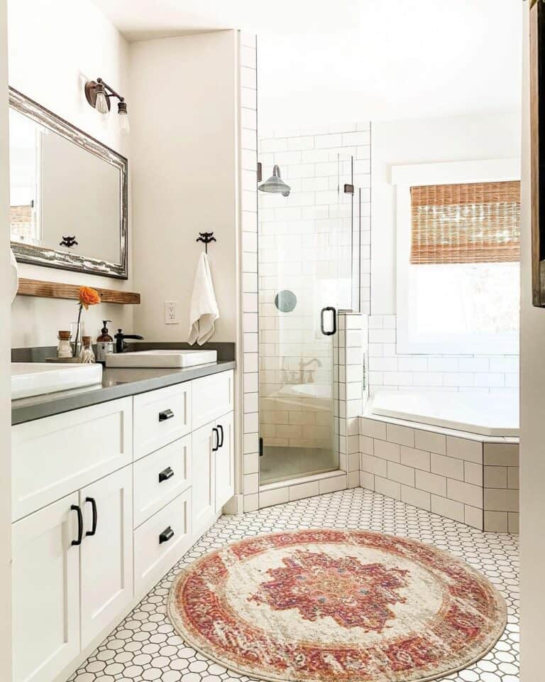Joint Bath and Shower Curb with White Tile