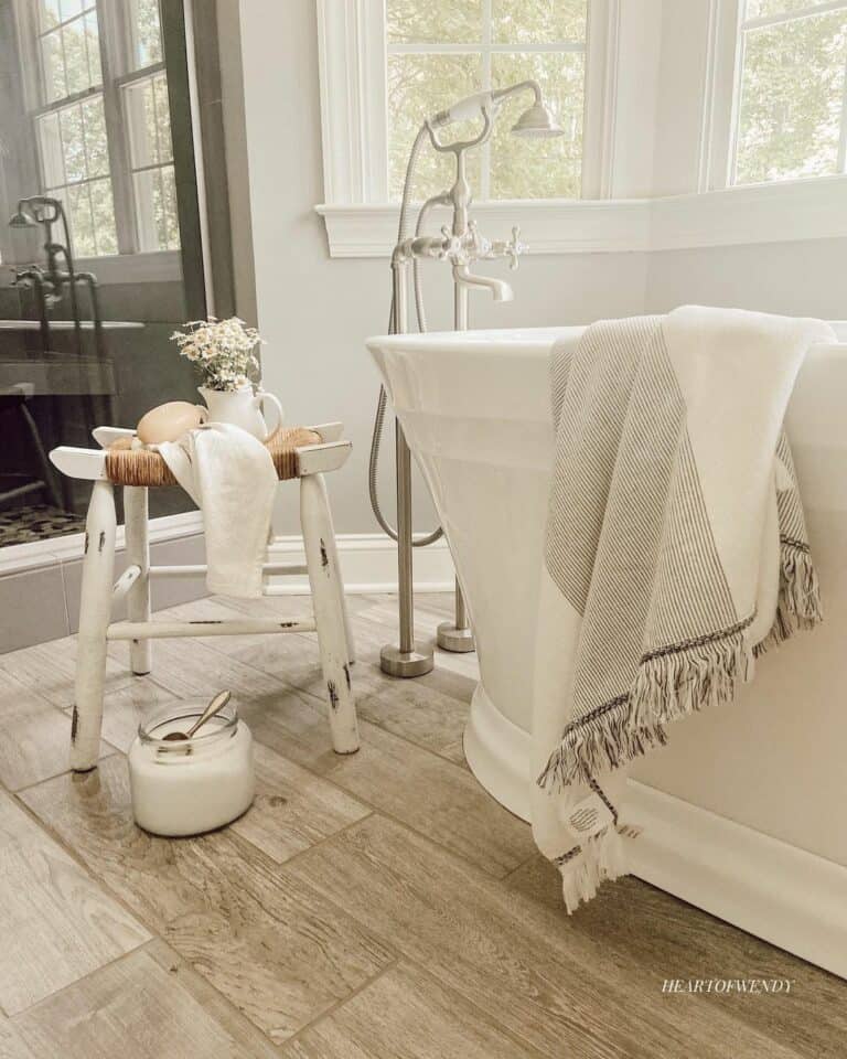 Neutral Farmhouse Bathroom Freestanding Tub with Shower Head