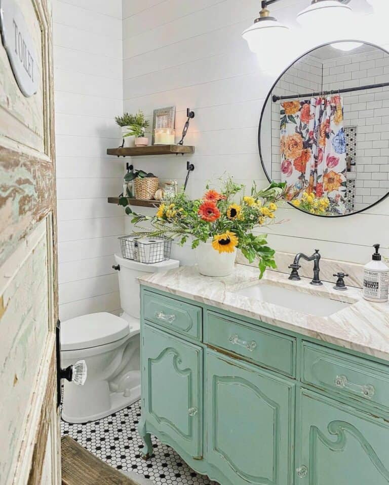 Distressed Details Country Bathroom Ideas