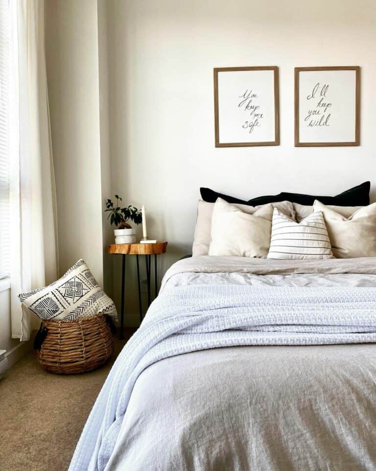 Bedroom With Wood Frame Wall Sign Décor