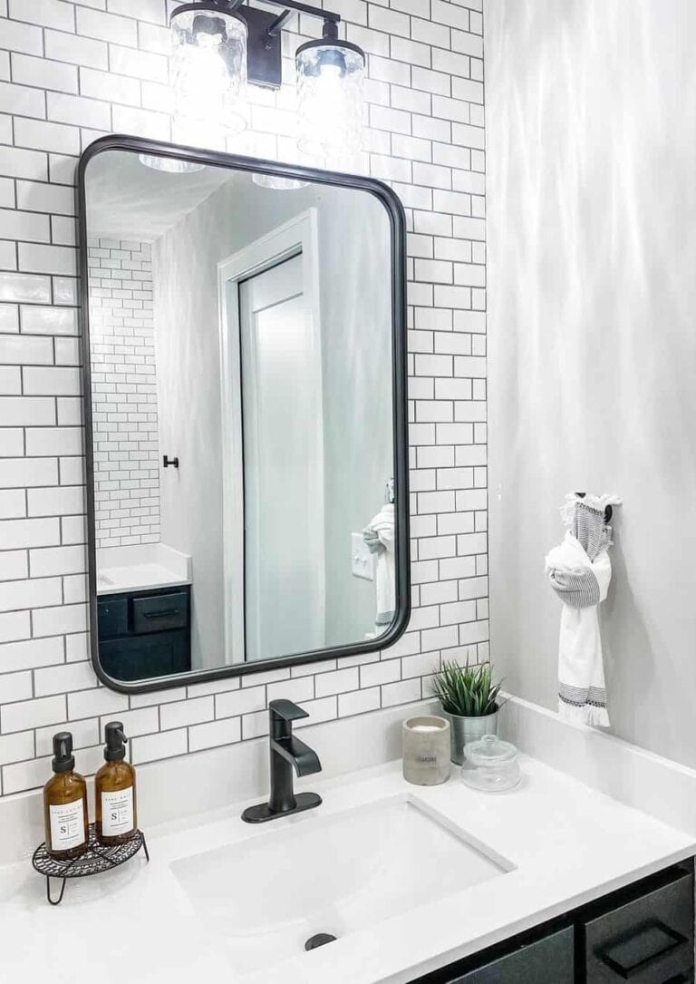 Black and White Modern Powder Room Ideas