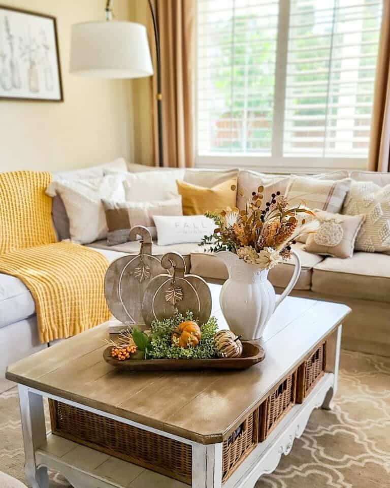 Autumn Living Room Table Décor