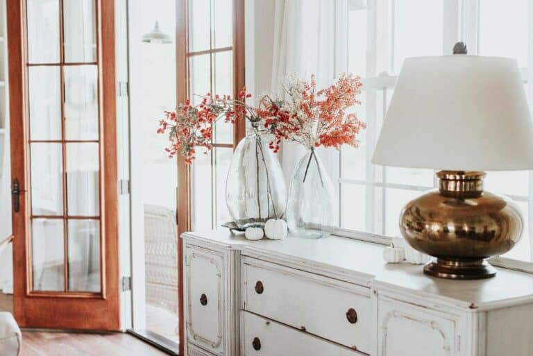 Fall Foliage Décor Inspiration for Oversized Glass Vases