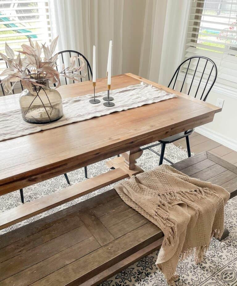 Tinted Glass Centerpieces in a Farmhouse Tablescape