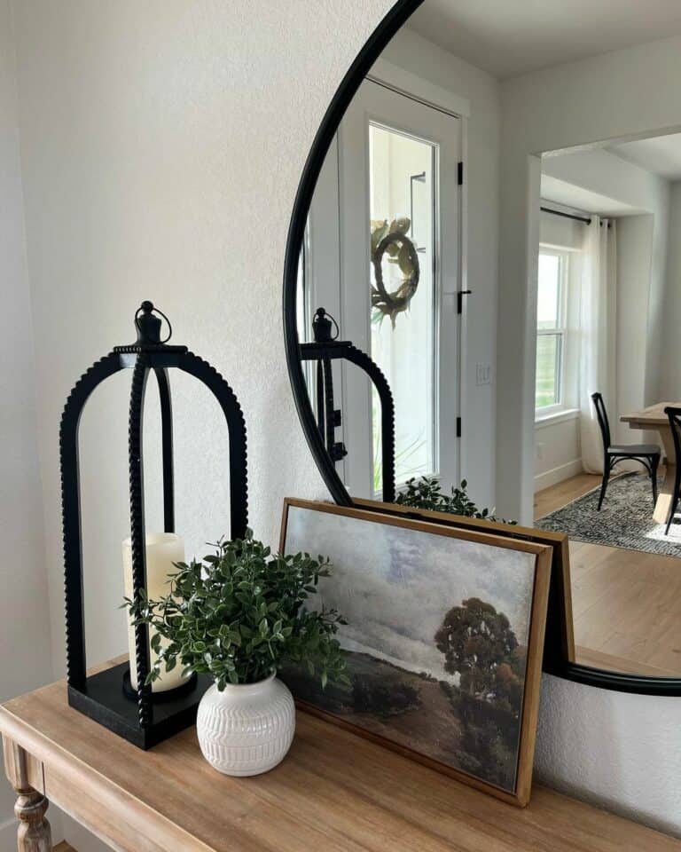 Farmhouse-style Entry Table Décor Ideas