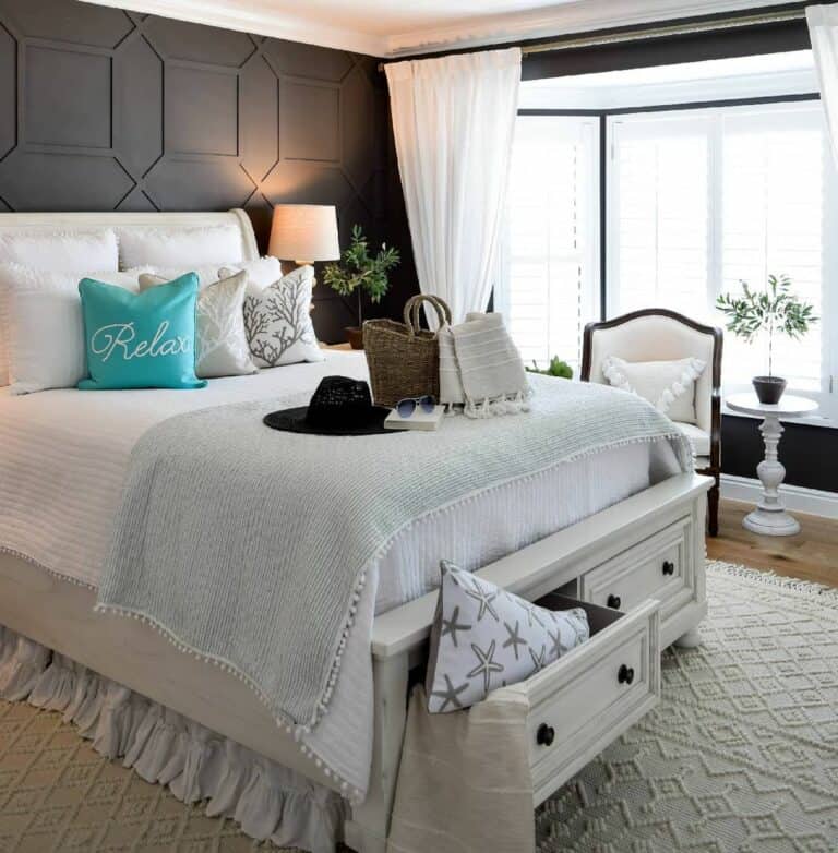 Restful Modern Bedroom With Geometric Patterns