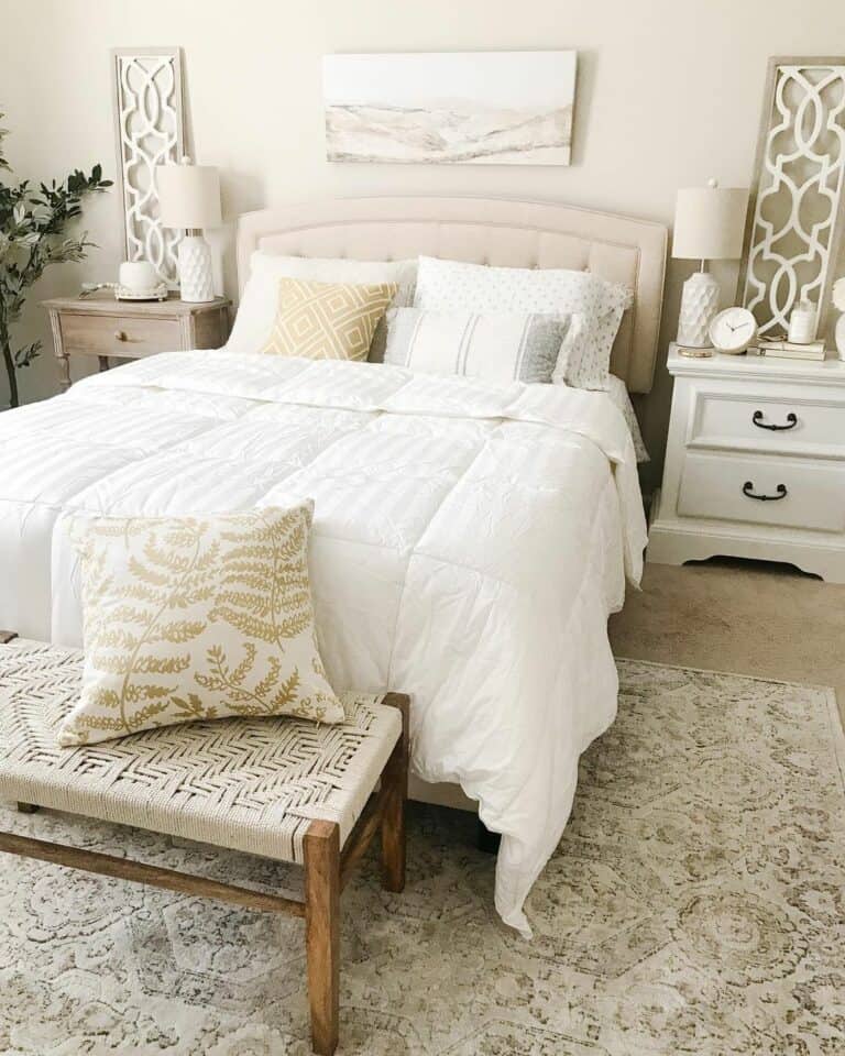 Relaxing Master Bedroom Ideas in Netural Tones