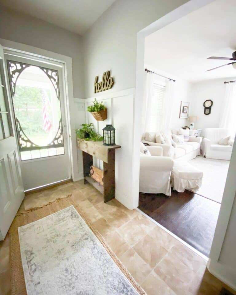Slatted Entryway Table Décor