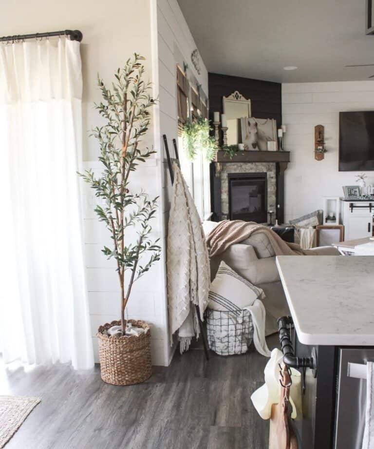 Vintage Farmhouse Aesthetic in Shiplap Living Room