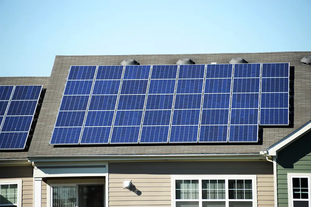 how-many-solar-panels-do-i-need-to-power-my-home-calculations