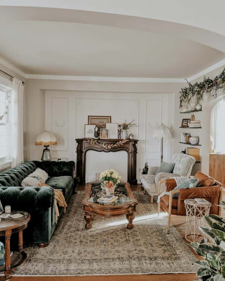 Bohemian-style Living Room With Mahogany Mantelpiece