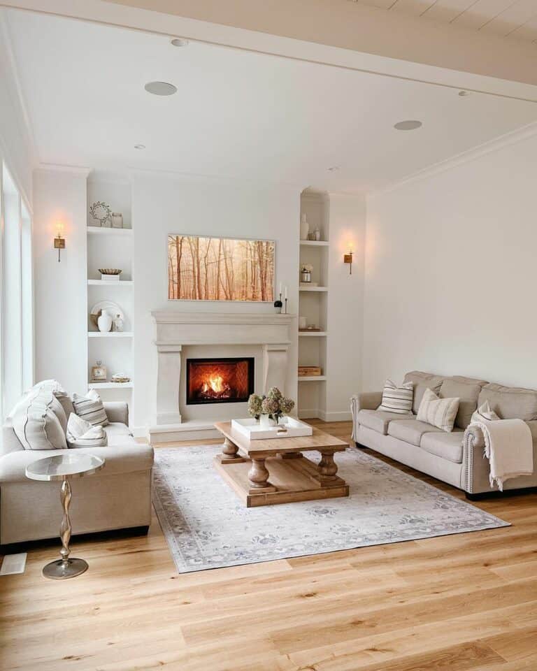 High-ceiling Farmhouse Living Room