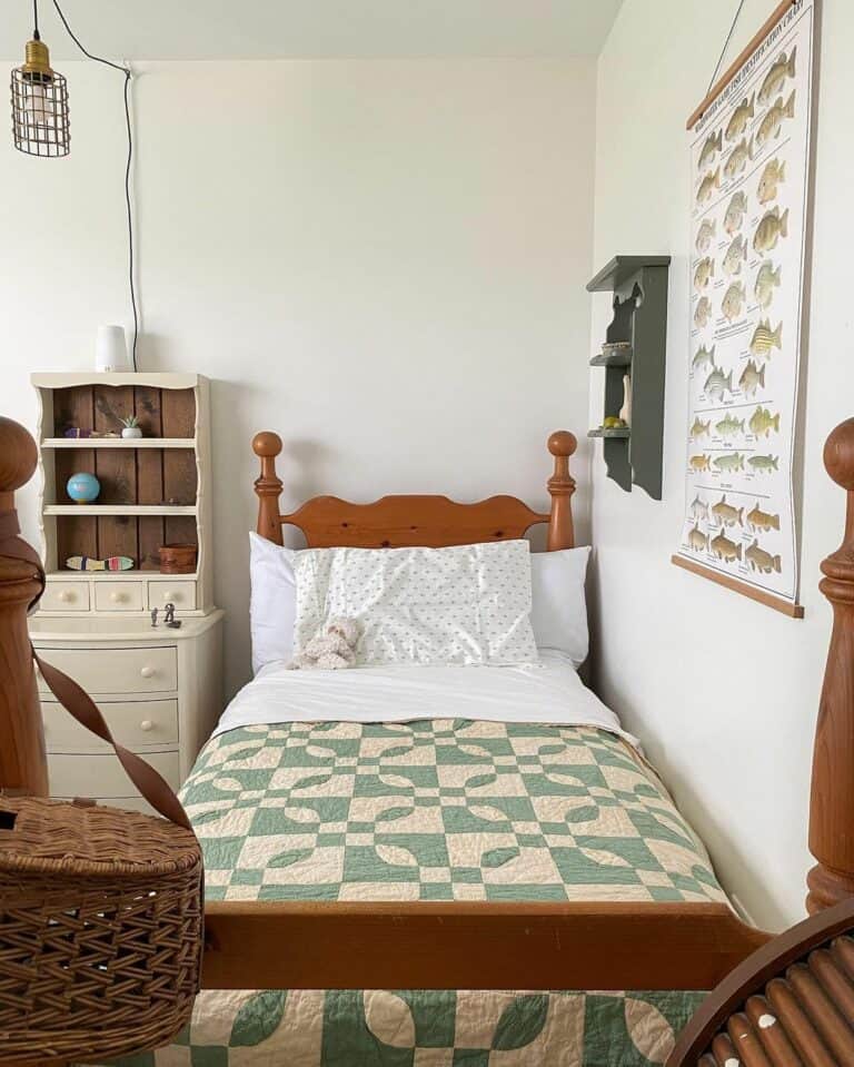 Traditional Bedside Pendant