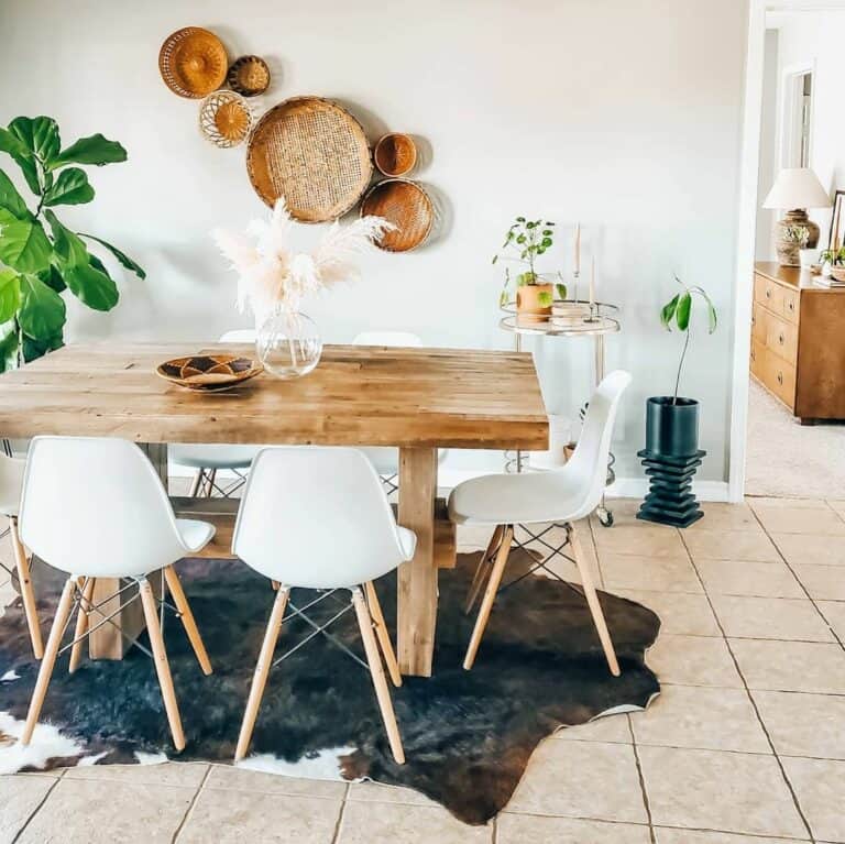Softened Tile Flooring With Round-edge Rug