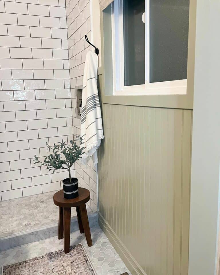 Soft Accent Wall and Decorative Tile