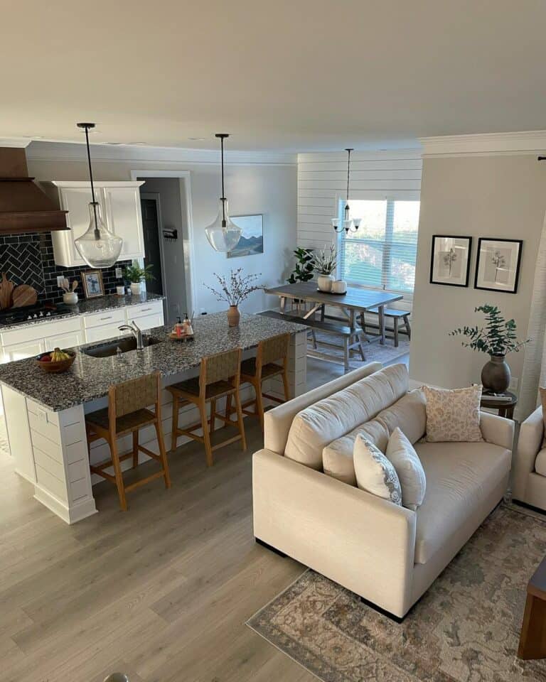 Combining Farmhouse and Modern Design