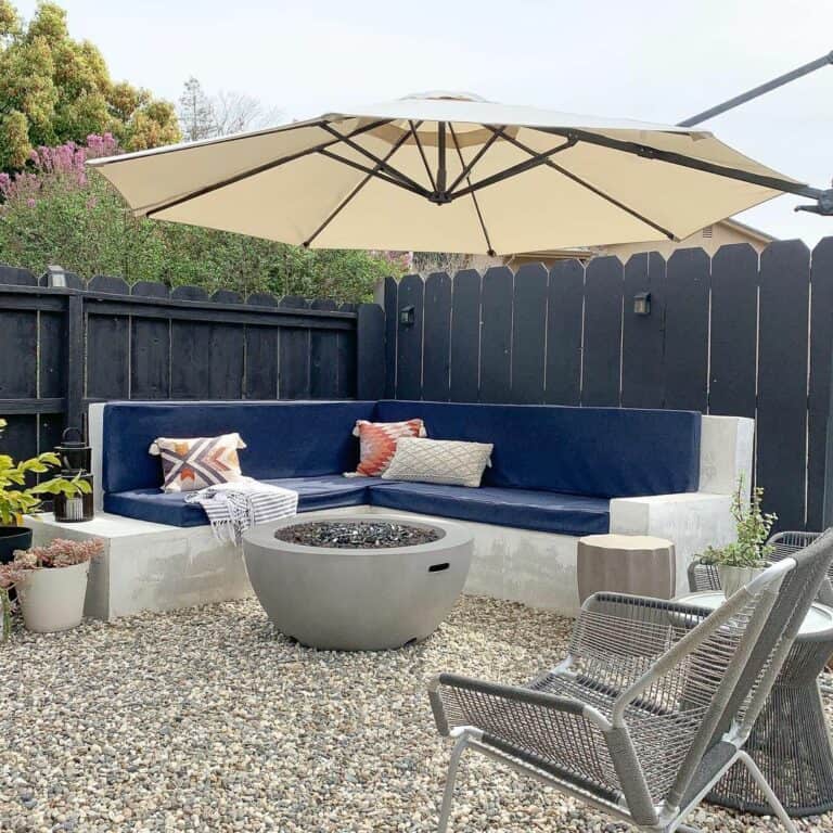 Deep Blue Outdoor Oasis
