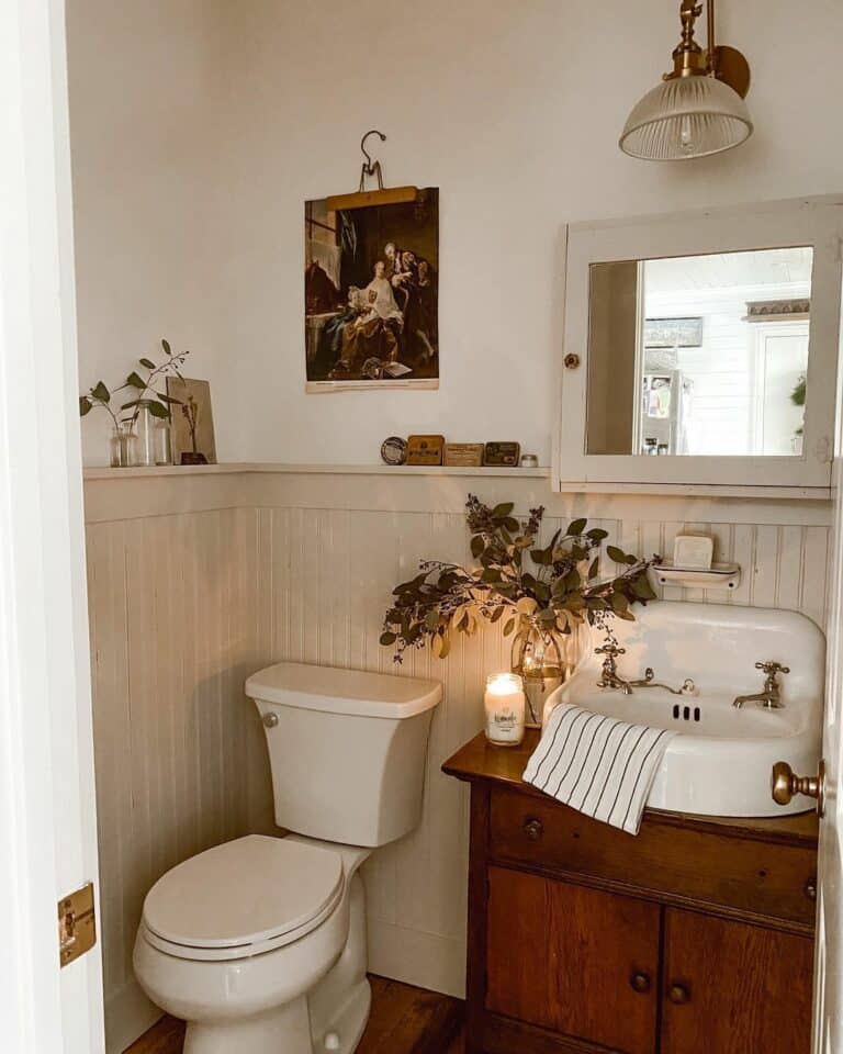 Rustic Beige Beadboard Bathroom Decor