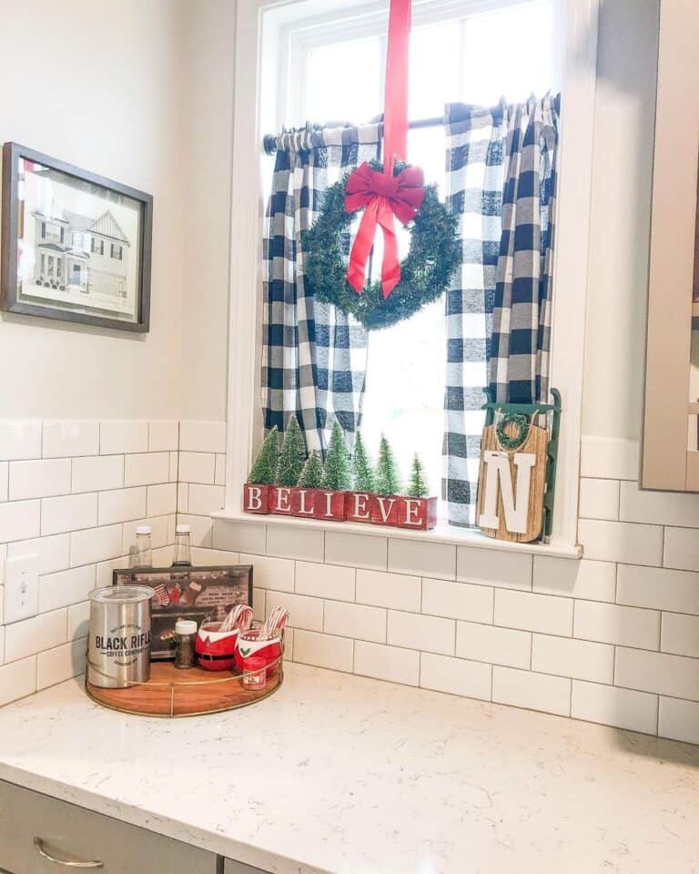 Farmhouse Kitchen Curtains with Festive Décor