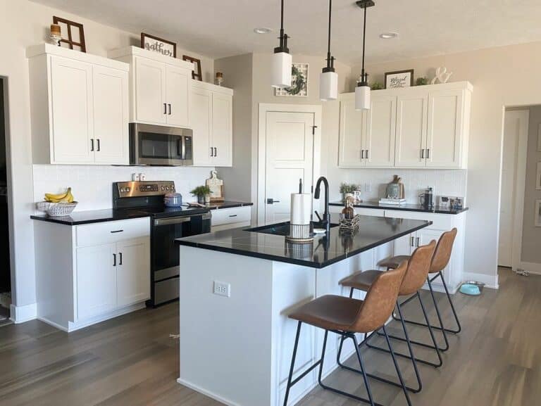 Black and White Kitchen Island