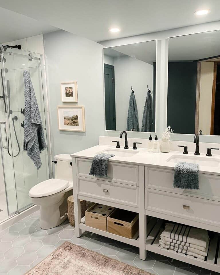 Shower Door Hook for Easy Access