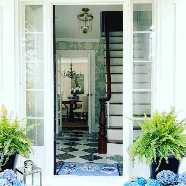 Black and White Porcelain Tile Ideas for an Entry