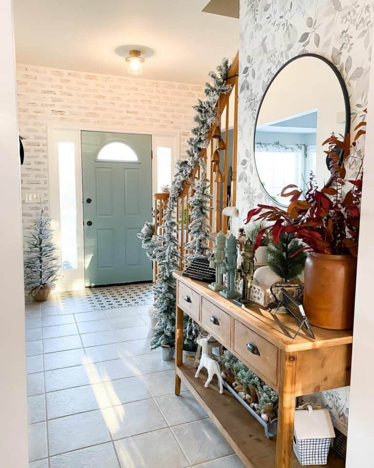 Neutral Square Tiling Ideas for Entryway Flooring