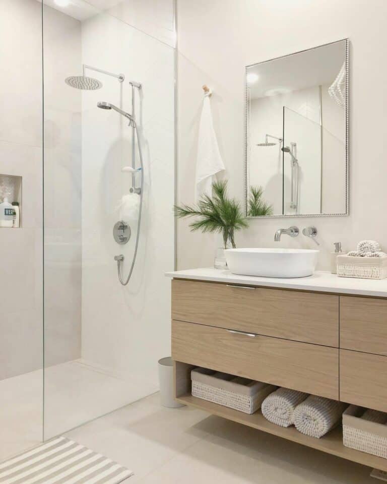 Luxury Modern Master Bathroom