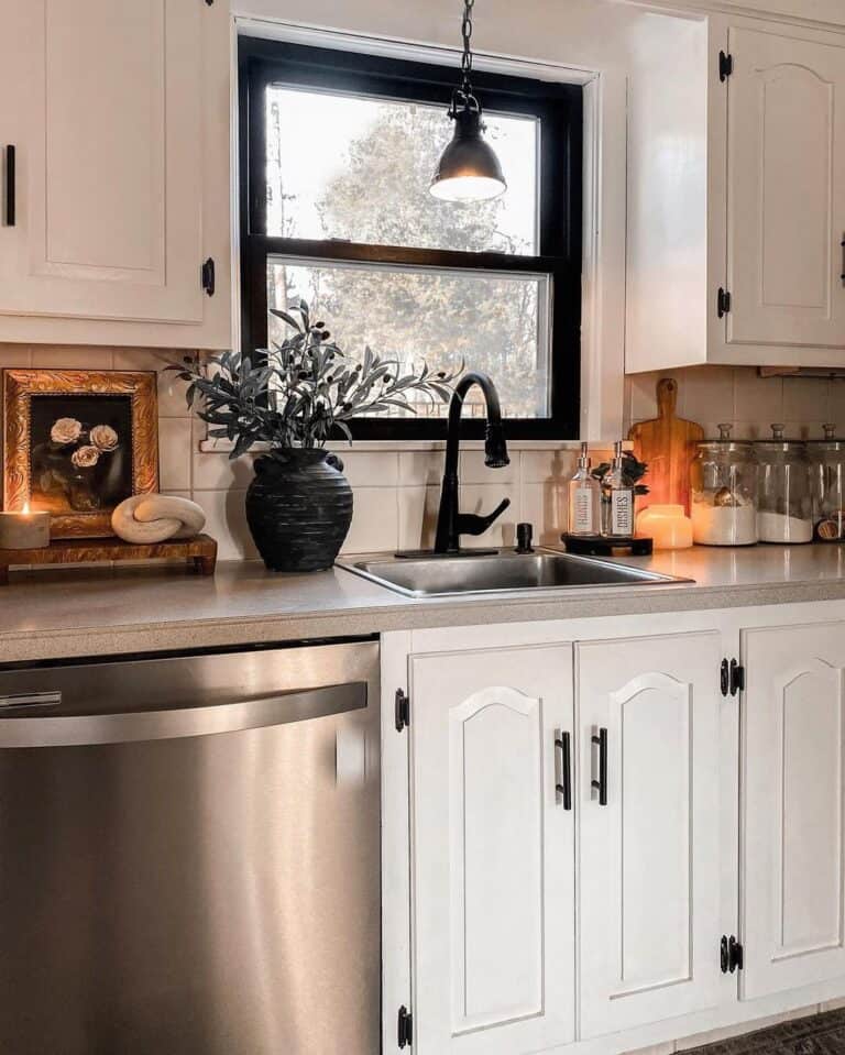 Kitchen Counter with Black Kitchen Decor